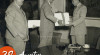 Foto Wakil Pabrik Obat Italia Carlo Erba Milano, Vincenzo de Blasi, bersama Direktur N.V. Waras Zainul Arifin menyerahkan 20.000 tablet anti-TBC Tizide kepada Presiden Sukarno di Istana, 28 Agustus 1952.